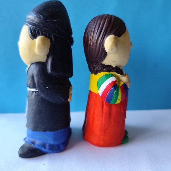 4/$50⭐️Vintage Hand Painted Traditional Korean Wedding Couple Figurines - Picture 3 of 6